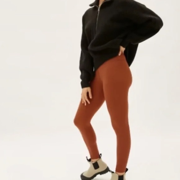 EUC EVERLANE The perform leggings ankle length - Picture 3 of 6